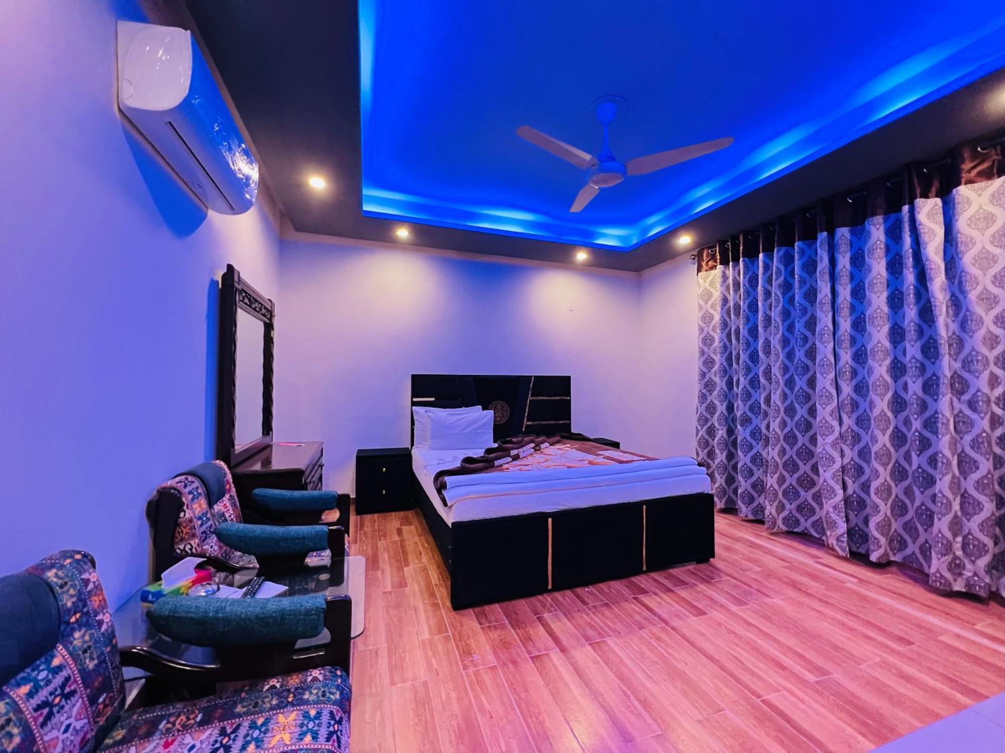 Holiday In Islamabad Exterior photo